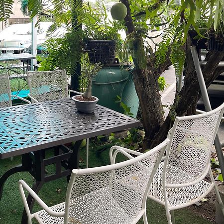 The Quarter Wutthakat Daire Bangkok Dış mekan fotoğraf