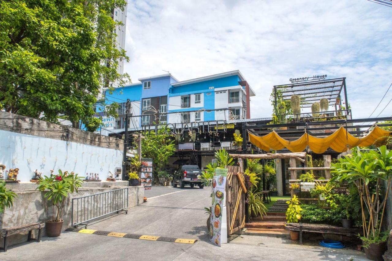The Quarter Wutthakat Daire Bangkok Dış mekan fotoğraf